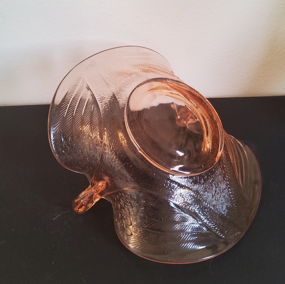 Pink Depression Glass Swon Dish - Picture 6 of 6